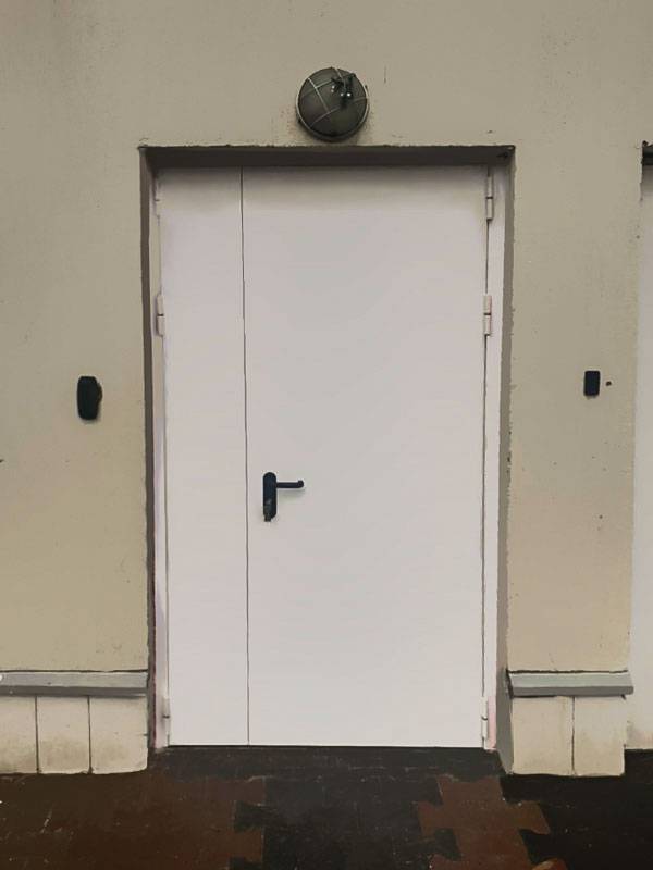 Огнестойкая полуторопольная дверь Огнестойкая полуторопольная дверь