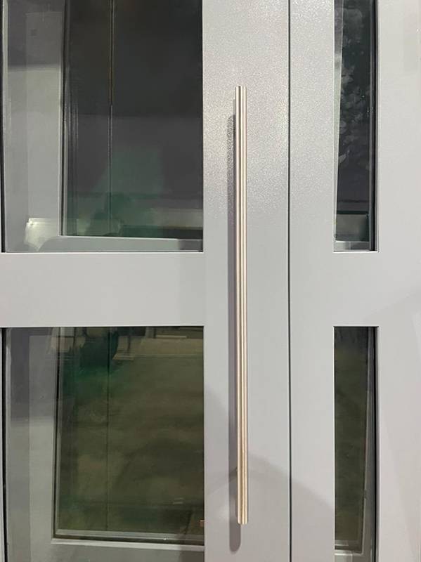 Остекление и ручка-рейлинг Остекление и ручка-рейлинг