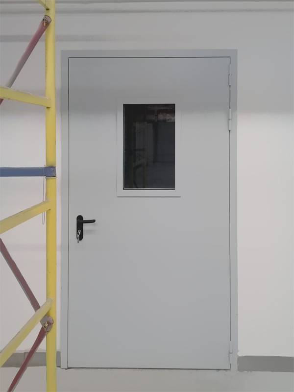 Пожаростойкая дверь с окном (г. Химки) Пожаростойкая дверь с окном (г. Химки)