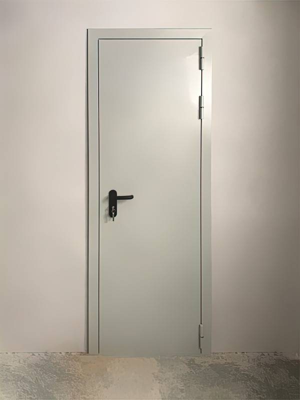 Узкая огнеупорная дверь (ул. Маломосковская, 22) Узкая огнеупорная дверь (ул. Маломосковская, 22)